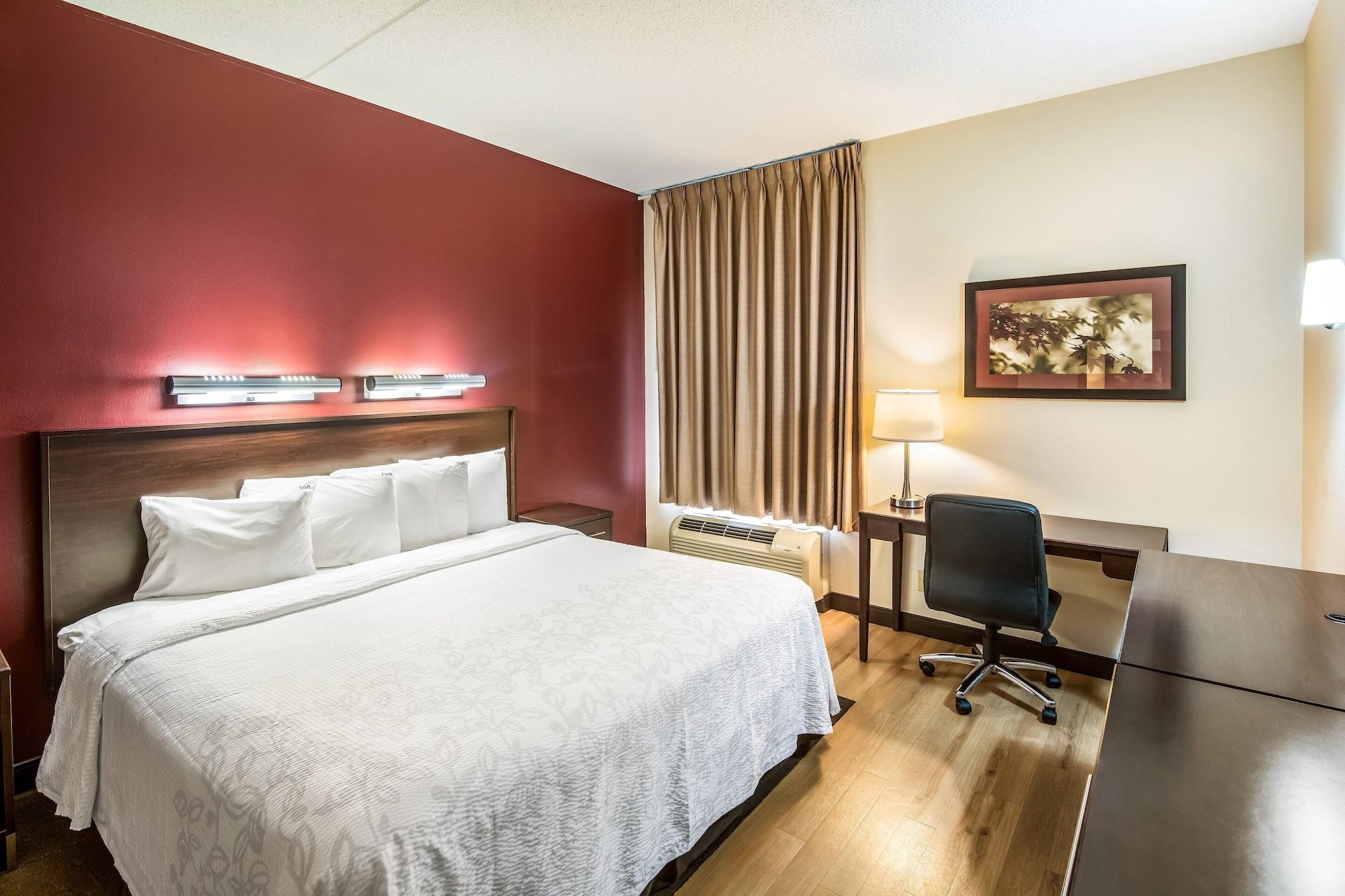 Red Roof Inn Plus+ South Deerfield - Amherst Exterior photo