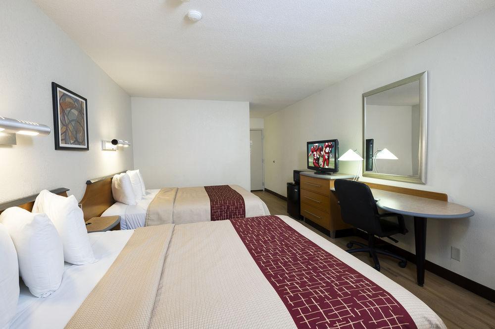 Red Roof Inn Plus+ South Deerfield - Amherst Exterior photo